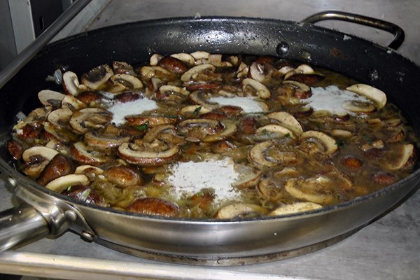 cremini 'shrooms for saltimbocca