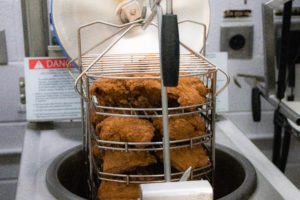 commercial pressure fryer