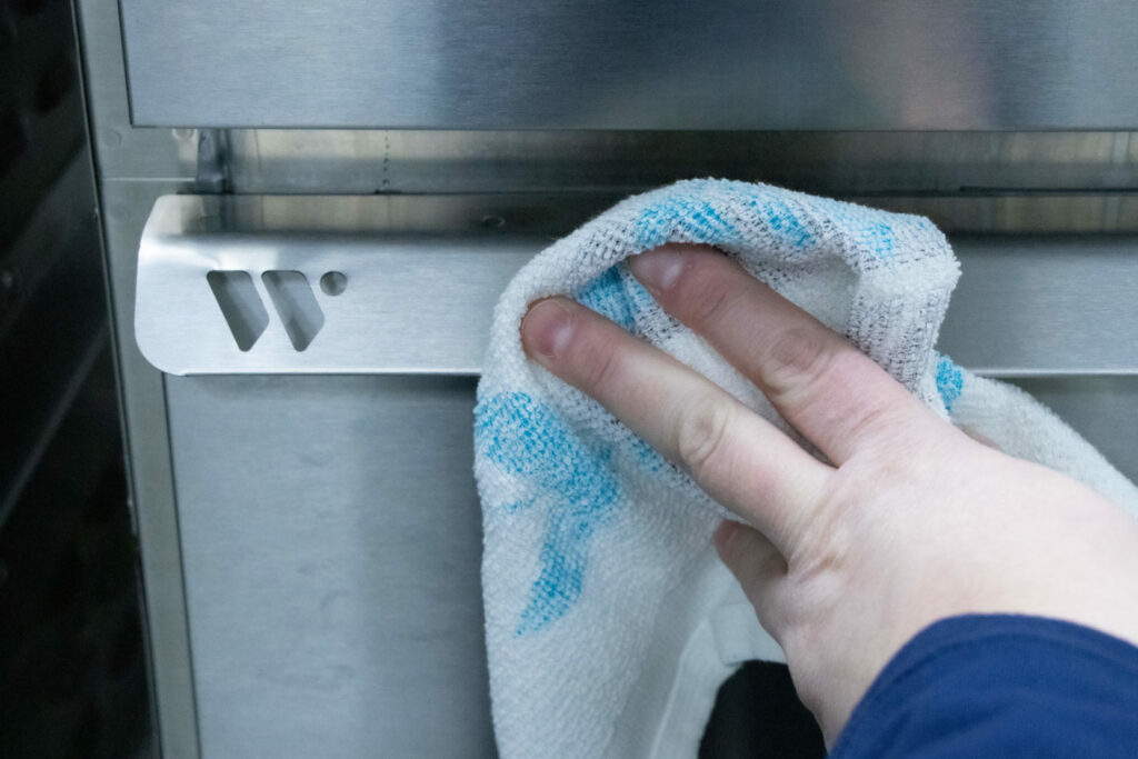 cleaning warming drawer